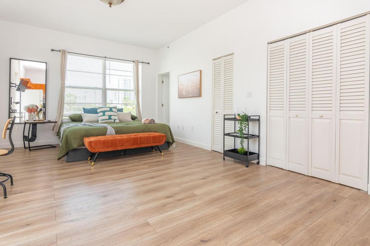 Home Miami Downtown With Balcony - 5 Minutes From Wynwood & Port - Art District Near Beach エクステリア 写真
